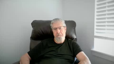 Colorado Guy Straight online show from May 31, 6:31 pm