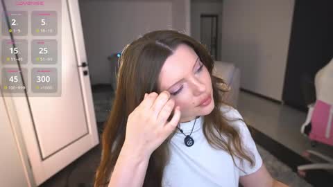 Julia Please Thumbs up me   online show from April 8, 6:05 am