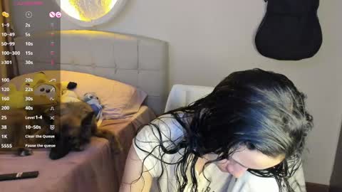 mia3 online show from April 2, 3:58 am