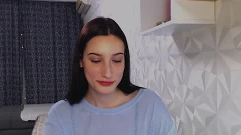 Milla online show from December 15, 5:53 pm