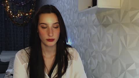 Milla online show from December 25, 8:28 pm