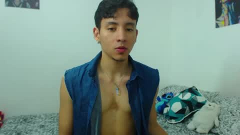 your boy online show from August 6, 12:03 pm