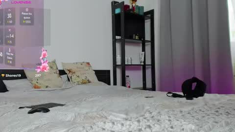 your_bustygirl online show from November 30, 9:16 am