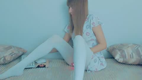 Lily online show from October 7, 9:05 am