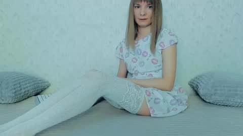 Lily online show from February 26, 7:55 am