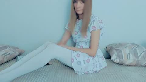 Lily online show from October 15, 6:38 am