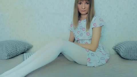 Lily online show from February 25, 12:27 pm