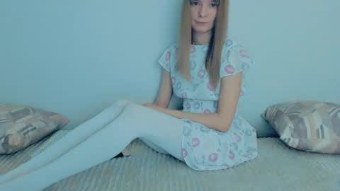 Lily online show from November 2, 3:39 am