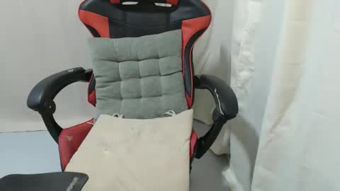 your_guy111 online show from May 12, 2:59 pm