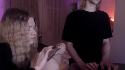 Snapshot of your_horny_friends chatting on January 30, 6:32 pm Your Horny Friends online show from January 30, 6:32 pm