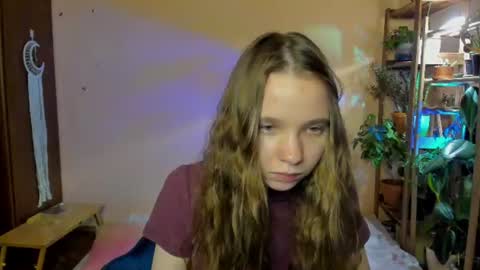Leslie online show from June 21, 2:18 am