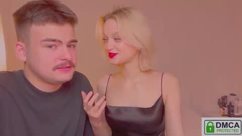 your_molly_mark online show from October 31, 5:24 pm