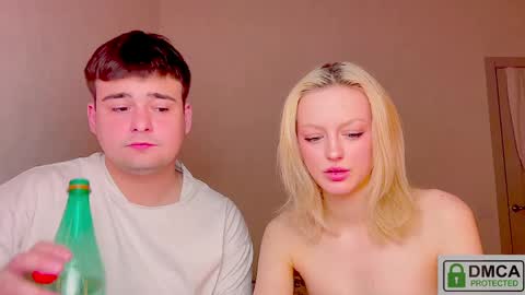 your_molly_mark online show from May 8, 8:58 pm