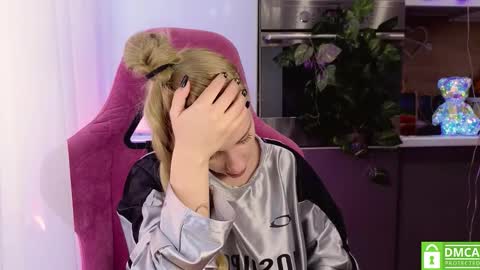 Alice  online show from March 2, 5:08 am