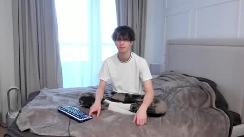 your_shy_guy online show from March 2, 6:36 am