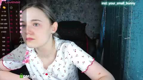 Snapshot of your_small_bunny chatting on September 11, 3:19 am Molly online show from September 11, 3:19 am
