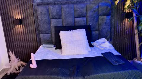 Snapshot of your_submissive_ chatting on September 9, 7:58 pm your_submissive_ online show from September 9, 7:58 pm