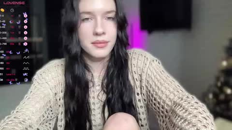 Mia  online show from January 31, 2:28 pm