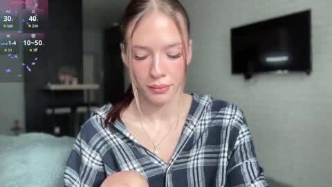 Mia  online show from October 22, 10:07 am