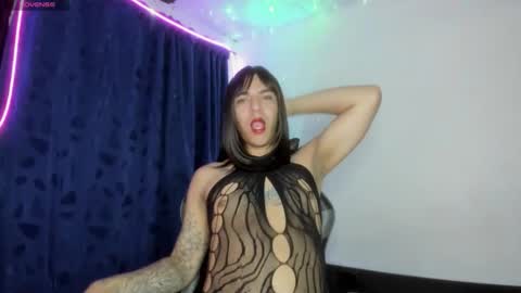 YourBabyNeii online show from April 10, 11:20 pm