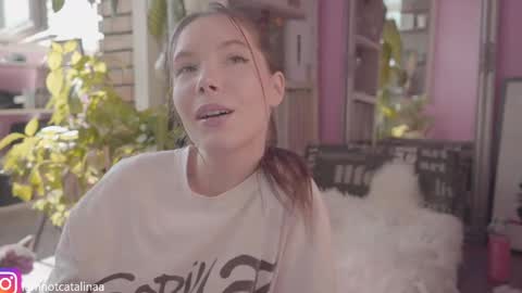 Snapshot of yourbabypearl chatting on March 10, 10:28 am YourBabyPearl online show from March 10, 10:28 am