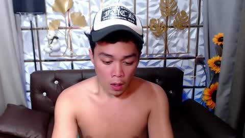 yourbigboyxxx143 online show from August 2, 4:36 am