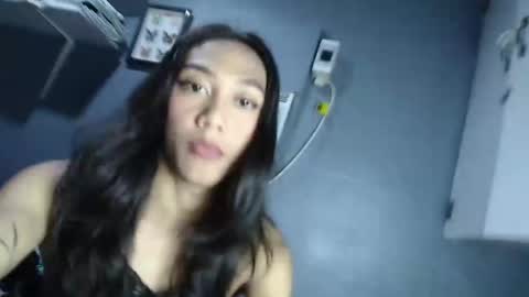 yourcumslutari online show from May 18, 1:48 am