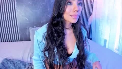 Snapshot of yourcutemolly chatting on March 6, 8:09 am Selena online show from March 6, 8:09 am