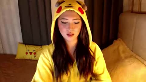 JEN  online show from March 27, 2:40 pm