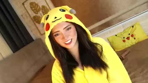 JEN  online show from September 21, 11:58 am