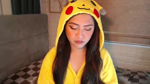 JEN  online show from January 17, 7:41 am