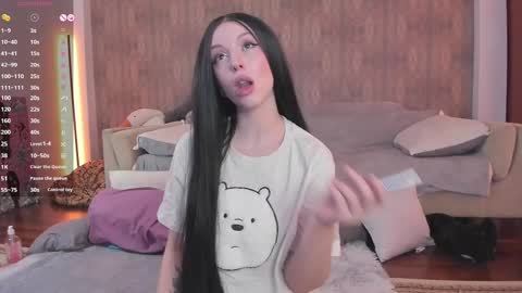 Mary online show from March 12, 8:41 am