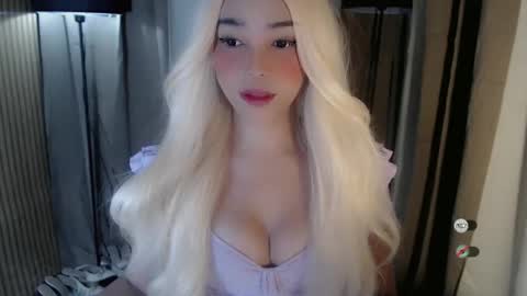 maureen love you online show from November 7, 10:01 pm