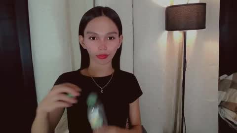 Snapshot of yourfavoratericcie chatting on October 20, 3:44 am RICCIE MAE online show from October 20, 3:44 am