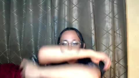 Snapshot of yourfavoratezoe chatting on October 16, 10:15 am ZOE KHATE online show from October 16, 10:15 am