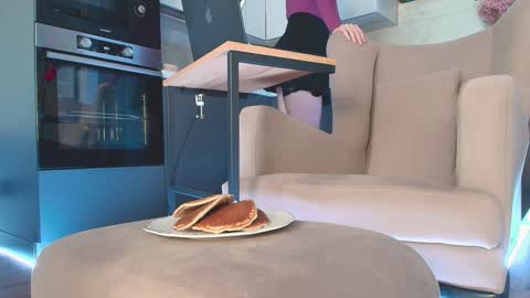 Maria online show from November 30, 10:00 am