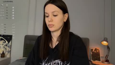 Aida online show from February 25, 12:16 pm