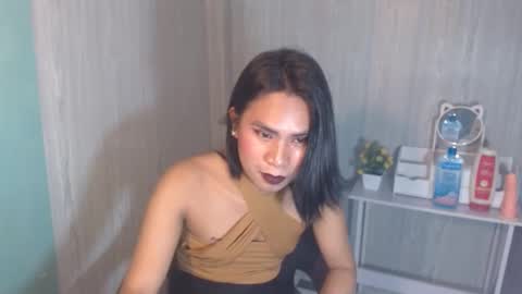 Mauie  online show from March 10, 12:39 am