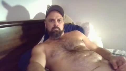 yourhunghero online show from May 13, 1:26 am