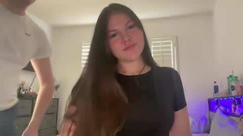 yourmila1 online show from February 24, 10:46 pm