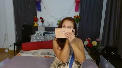 yourmysterycharm online show from March 4, 12:35 pm