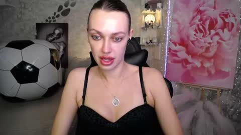 Nicky online show from July 13, 6:11 pm