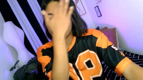 yourprettybella_ts online show from May 28, 11:52 am