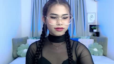 yourprettyblythe_ts online show from December 3, 3:07 am