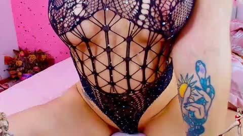      online show from November 7, 9:17 pm