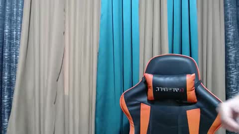 yoursensual_jerzyljoy online show from April 6, 4:57 am