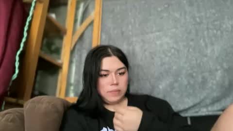 yoursexytowngirl online show from March 6, 4:00 am