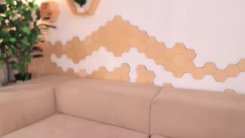 yourstarnmoon online show from October 26, 6:47 am