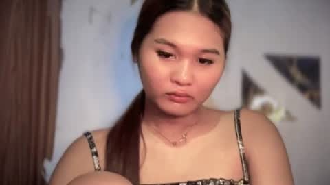 yoursweetgirl_zia online show from May 28, 8:23 am