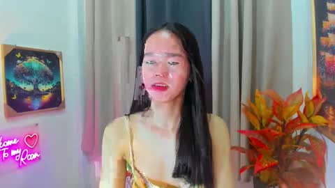 yourtinybunny online show from March 26, 12:32 pm